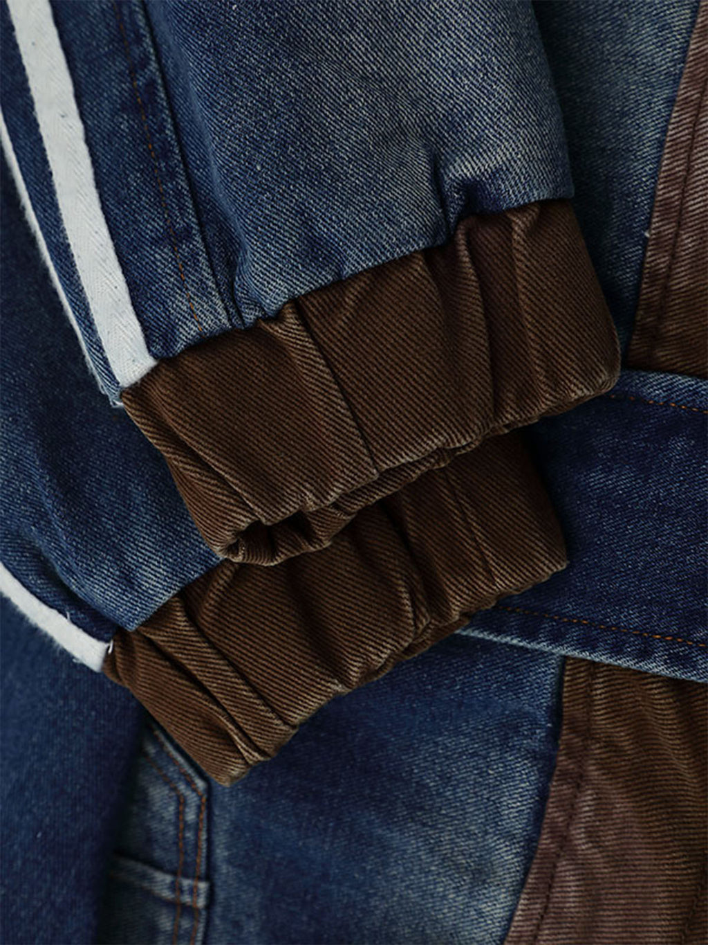 Retro Badge Embroidered Cropped Denim Jacket