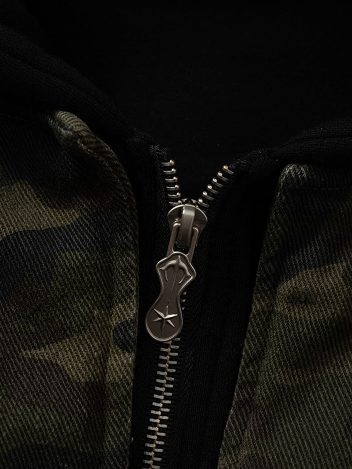 Retro Camouflage Faux Layered Metal Buckle Padded Jacket